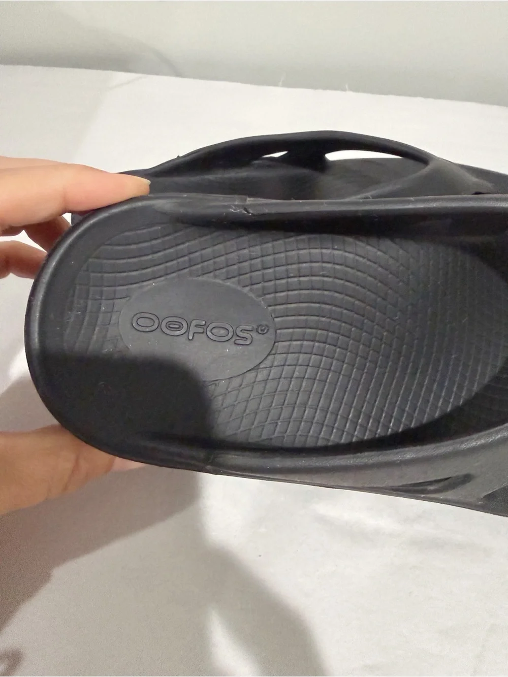 OOFOS OOriginal Recovery Sandals Black Thong Flip Flops Comfort Shoe Size 6